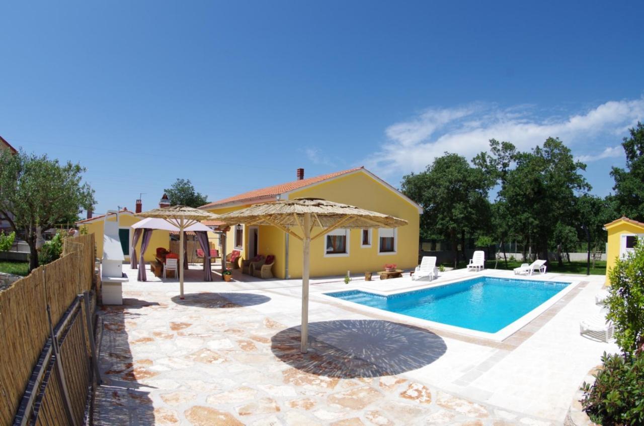 House Oliva, Sveti Kirin Villa Svetvincenat Exterior photo