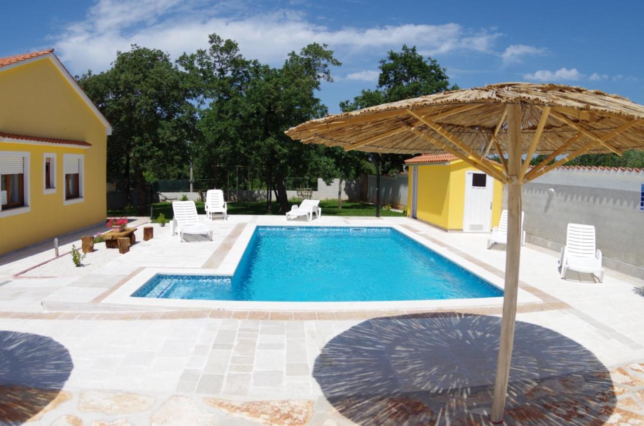 House Oliva, Sveti Kirin Villa Svetvincenat Exterior photo